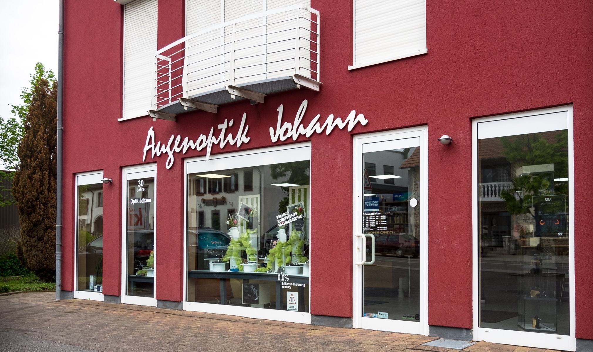Optik Johann Tholey – Außenansicht des Fachgeschäfts, Trierer Straße 46